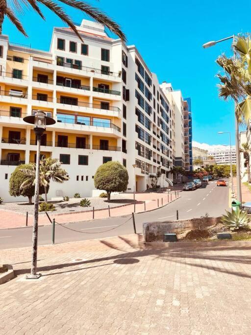 Seaview Apartment Walking To The Beach Funchal  Buitenkant foto