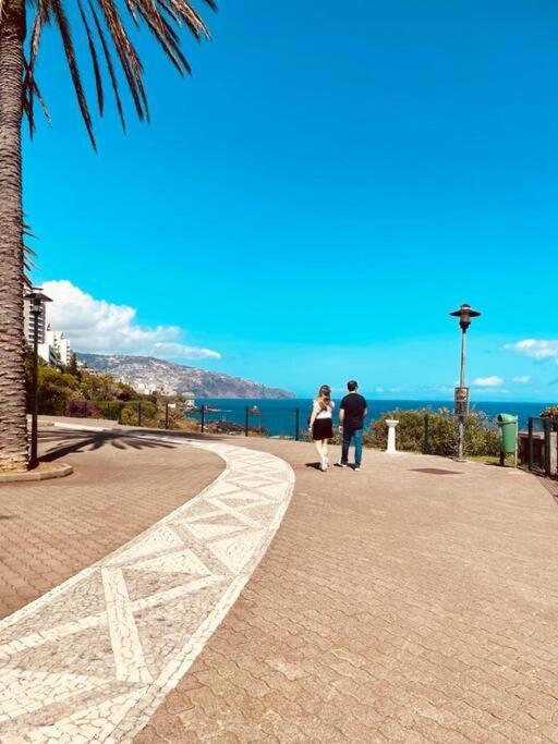 Seaview Apartment Walking To The Beach Funchal  Buitenkant foto